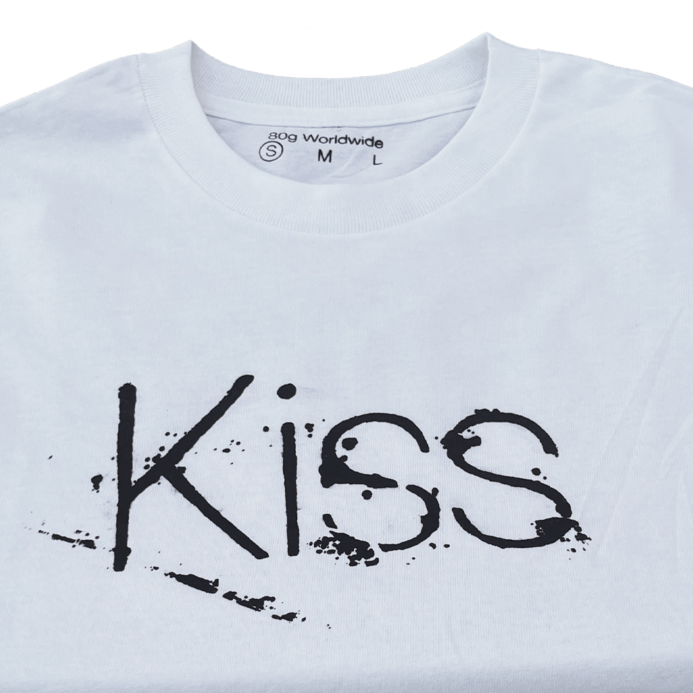 Kiss Tee